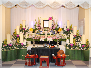 葬儀料金100万円セット例：生花祭壇